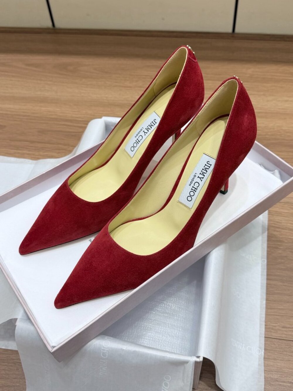 Jimmy Choo Red Suede Pointed Toe Pumps Heels Size 38 New - Picture 5 of 6